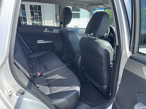 Used 2010 Subaru Forester 2.5X Limited AWD/4WD image 38