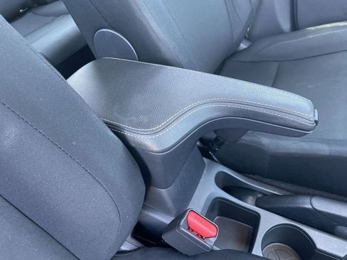 Used 2024 Nissan Kicks S image 28