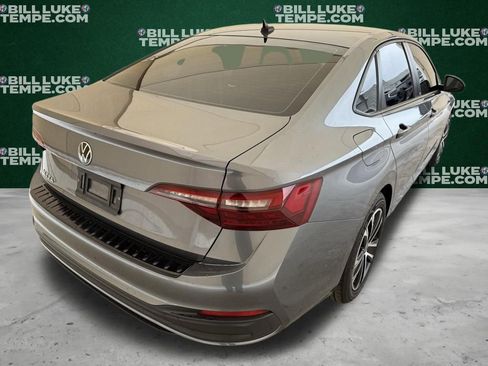 Used 2023 Volkswagen Jetta Sport image 5