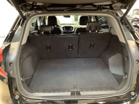 Used 2019 GMC Terrain SLT w/ Preferred Package AWD/4WD image 18