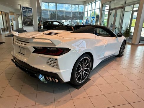 Certified 2023 Chevrolet Corvette Stingray Premium Conv w/ Z51 Performance Package RWD image 3