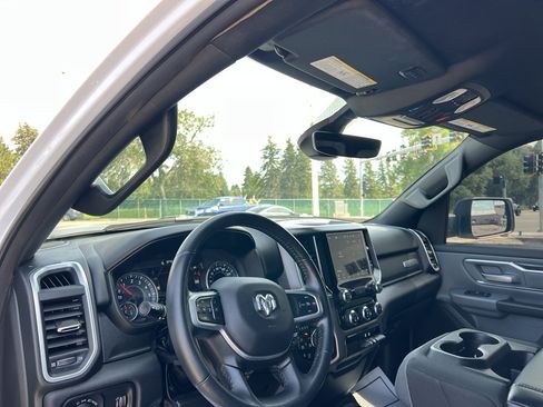 Used 2022 RAM 1500 Big Horn AWD/4WD image 17