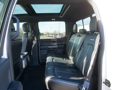 Used 2017 Ford F150 Platinum w/ Equipment Group 701A Luxury AWD/4WD image 18