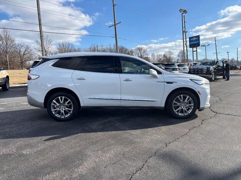 Certified 2023 Buick Enclave Essence w/ Experience Buick Package image 6