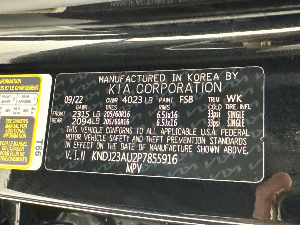 Used 2023 Kia Soul LX w/ LX Technology Package FWD image 36