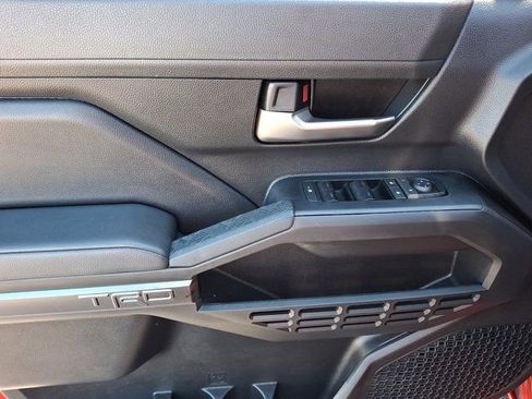 Used 2025 Toyota Tacoma TRD Sport AWD/4WD image 16