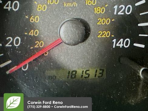 Used 2005 Toyota Highlander 4WD V6 w/ 3rd Row image 12