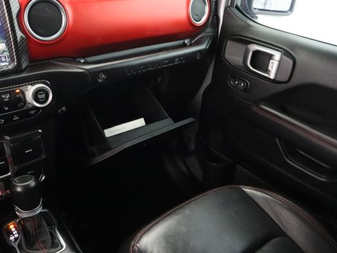 Used 2021 Jeep Wrangler Unlimited Rubicon image 24