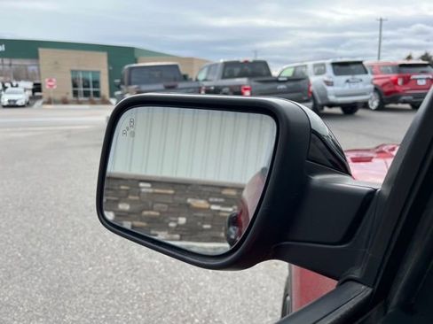 Used 2018 Ford Explorer Sport w/ Equipment Group 401A AWD/4WD image 31