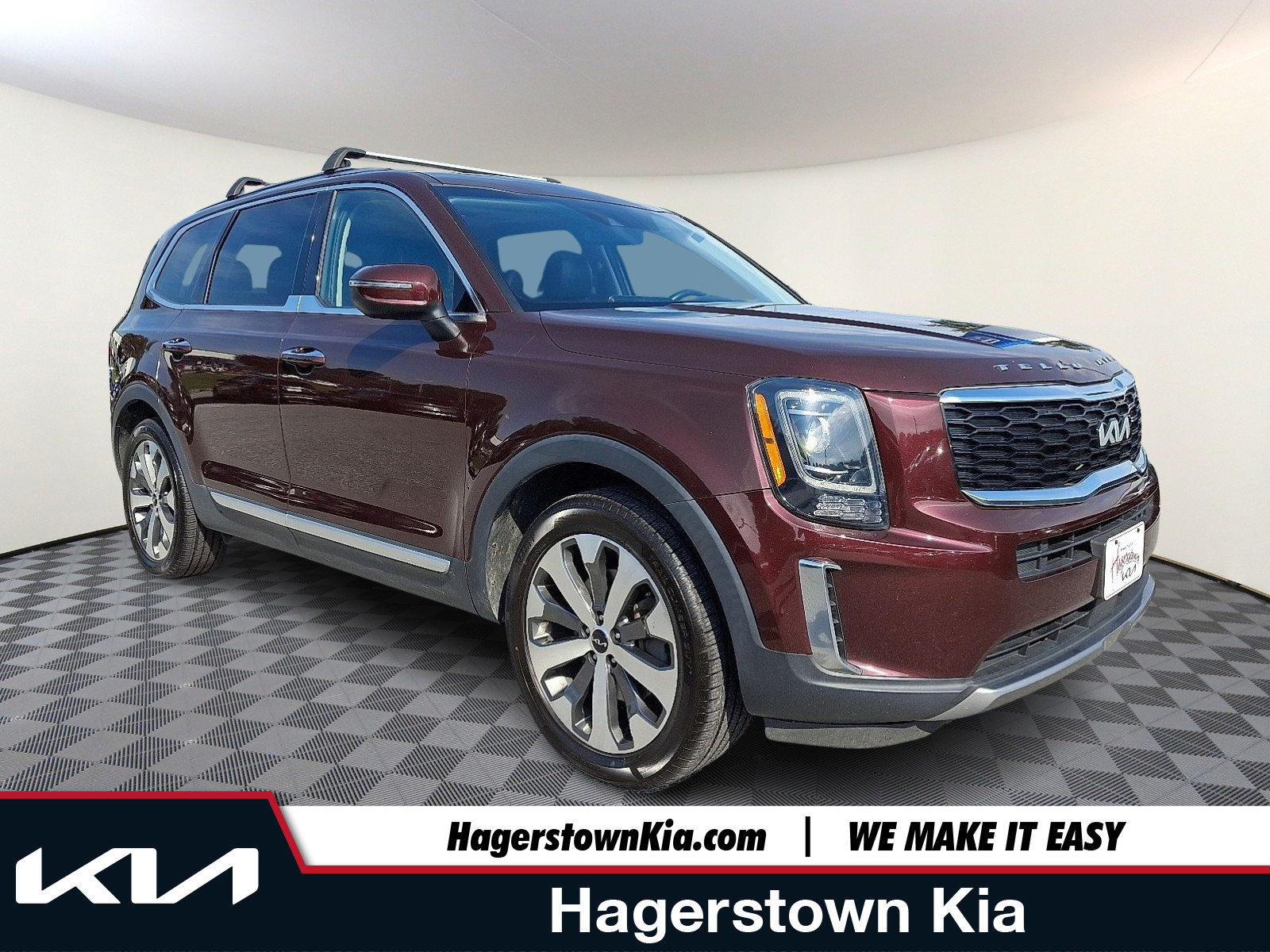 Used 2022 Kia Telluride S FWD image 1