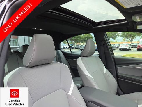 Used 2025 Toyota Camry SE FWD image 15