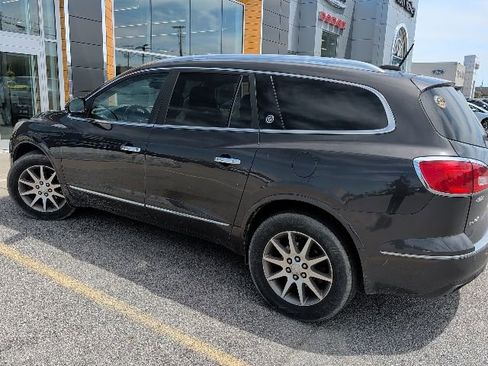 Used 2017 Buick Enclave Leather AWD/4WD image 2