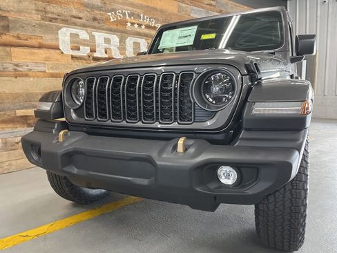 New 2026 Jeep Wrangler Unlimited Sport AWD/4WD image 9