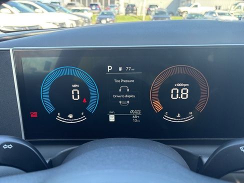Used 2025 Hyundai Tucson SEL FWD image 12