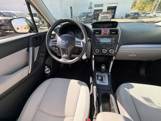 Used 2015 Subaru Forester 2.5i Premium AWD/4WD image 18