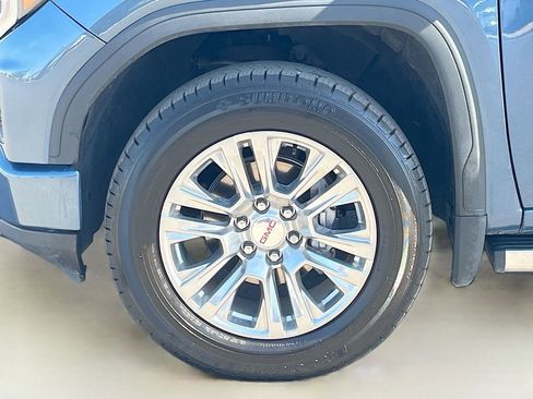 Used 2024 GMC Sierra 1500 Denali w/ Technology Package AWD/4WD image 32