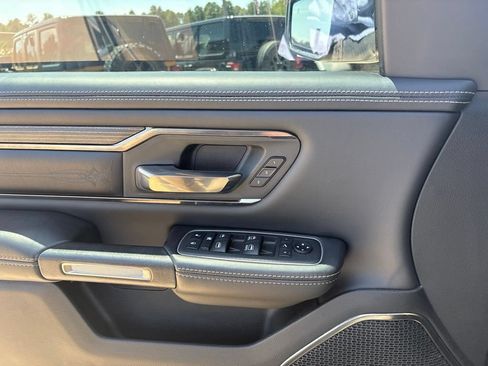 Used 2021 RAM 1500 Limited w/ Body Color Bumper Group AWD/4WD image 20