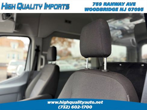 Used 2018 Ford Transit 150 XLT image 41