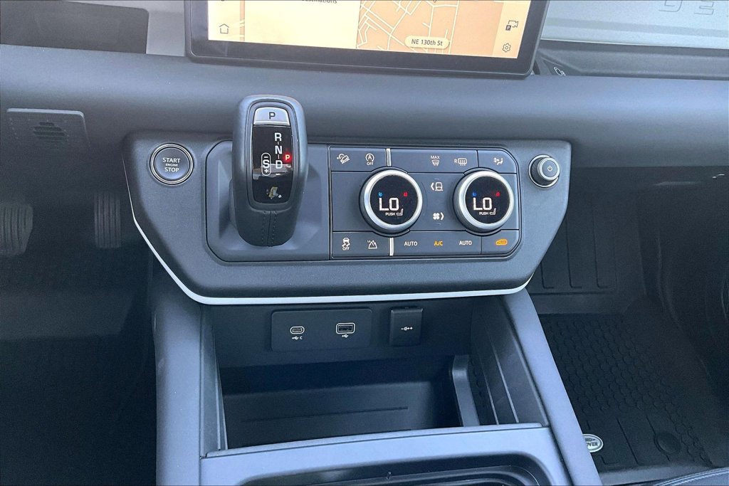 Used 2024 Land Rover Defender 110 S AWD/4WD image 23
