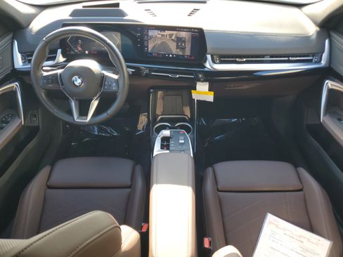 Used 2025 BMW X2 xDrive28i image 14