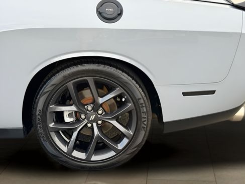 Used 2021 Dodge Challenger R/T w/ Driver Convenience Group RWD image 36