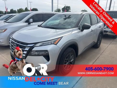 Used 2024 Nissan Rogue S FWD image 1