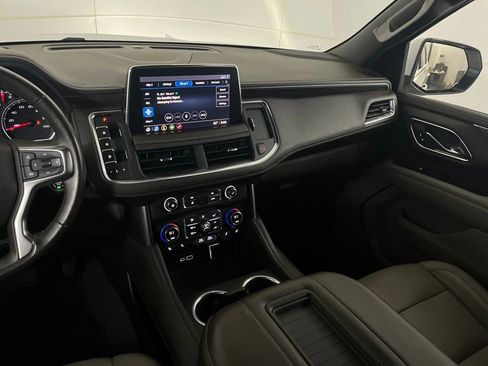 Used 2021 Chevrolet Suburban LT AWD/4WD image 33