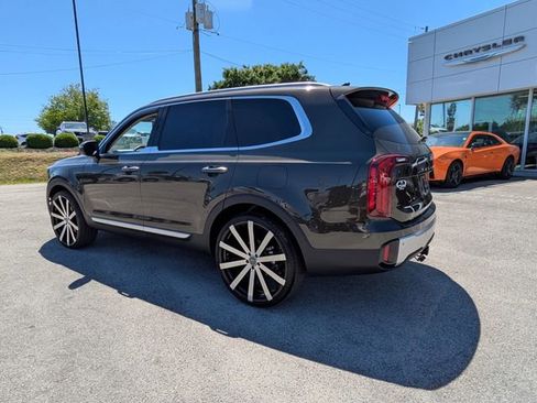 Used 2024 Kia Telluride S w/ S Sunroof Package FWD image 6
