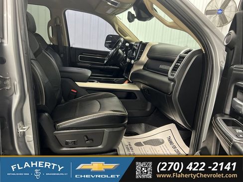 Used 2022 RAM 3500 Laramie AWD/4WD image 15
