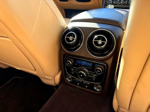 Used 2014 Jaguar XJ L Portfolio image 28