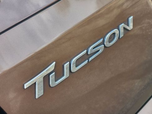 Used 2017 Hyundai Tucson Sport FWD image 11