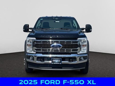 New 2025 Ford F550 XL w/ XL Chrome Package image 8