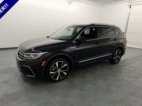 Used 2022 Volkswagen Tiguan SEL R-Line image 4