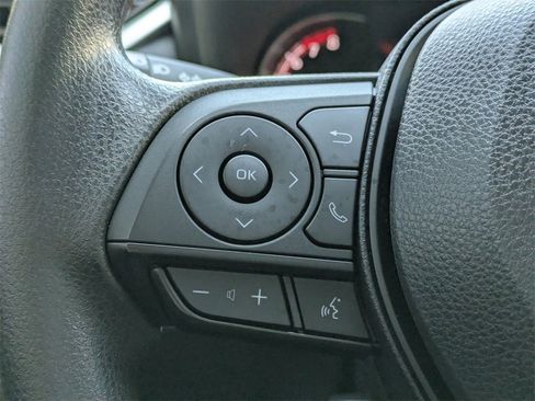 Used 2023 Toyota RAV4 XLE image 32