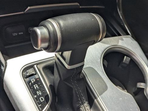 Used 2022 Kia Stinger GT1 RWD image 12