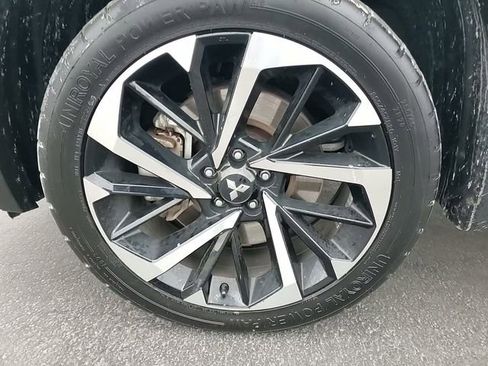 Used 2023 Mitsubishi Outlander SE image 8