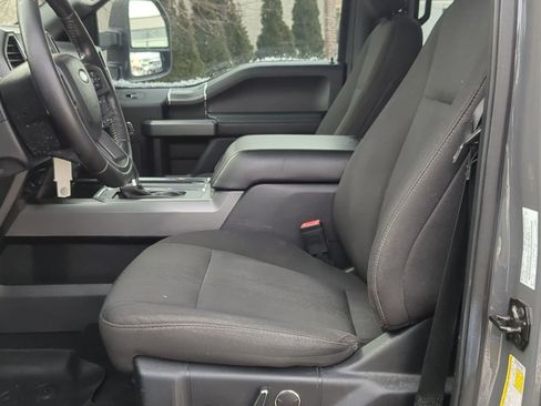 Used 2018 Ford F150 XLT w/ Equipment Group 302A Luxury image 22