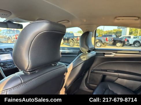 Used 2019 Ford Fusion SEL image 48