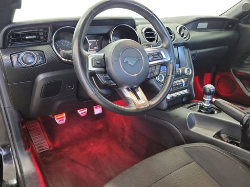 Used 2017 Ford Mustang Coupe RWD image 14