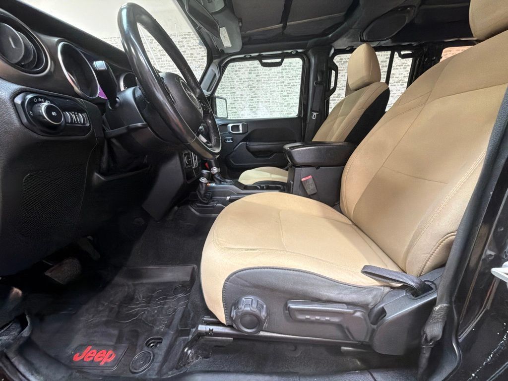 Used 2018 Jeep Wrangler Unlimited Sport S AWD/4WD image 23