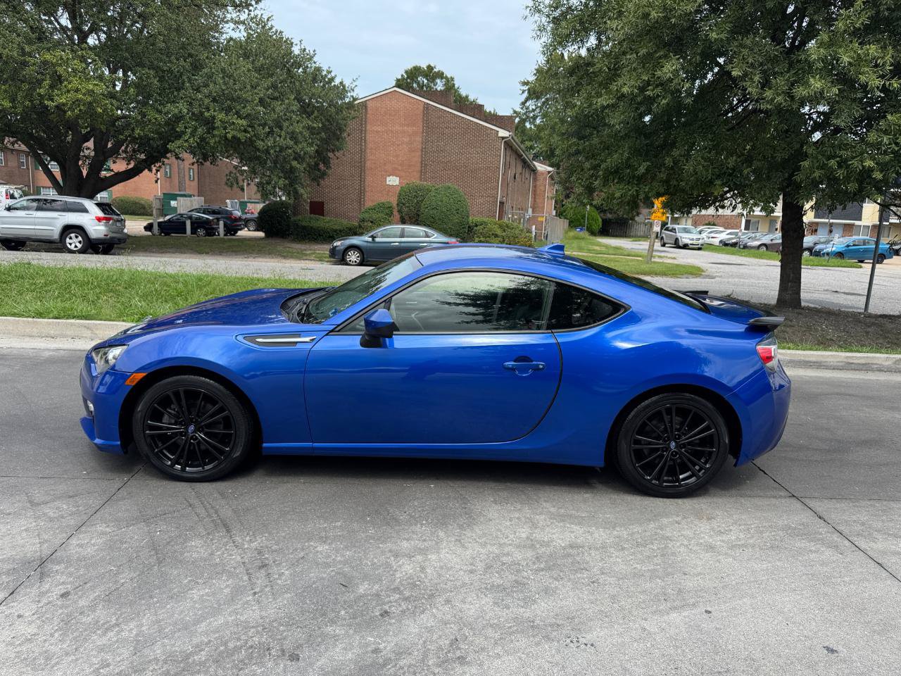 Used 2015 Subaru BRZ Limited w/ Popular Package #2B RWD image 3