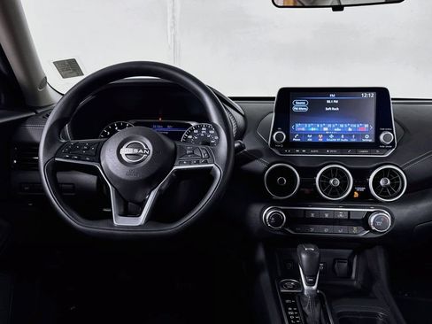 Used 2024 Nissan Sentra SV FWD image 21
