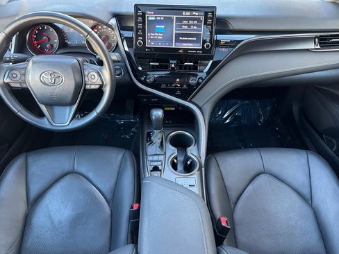 Used 2022 Toyota Camry XSE image 16
