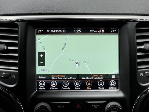 Used 2018 Jeep Grand Cherokee Altitude image 12