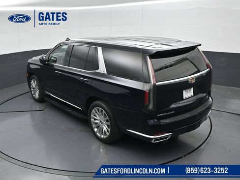 Used 2023 Cadillac Escalade Premium Luxury w/ Performance Package AWD/4WD image 64