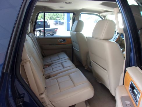 Used 2007 Lincoln Navigator 2WD image 13