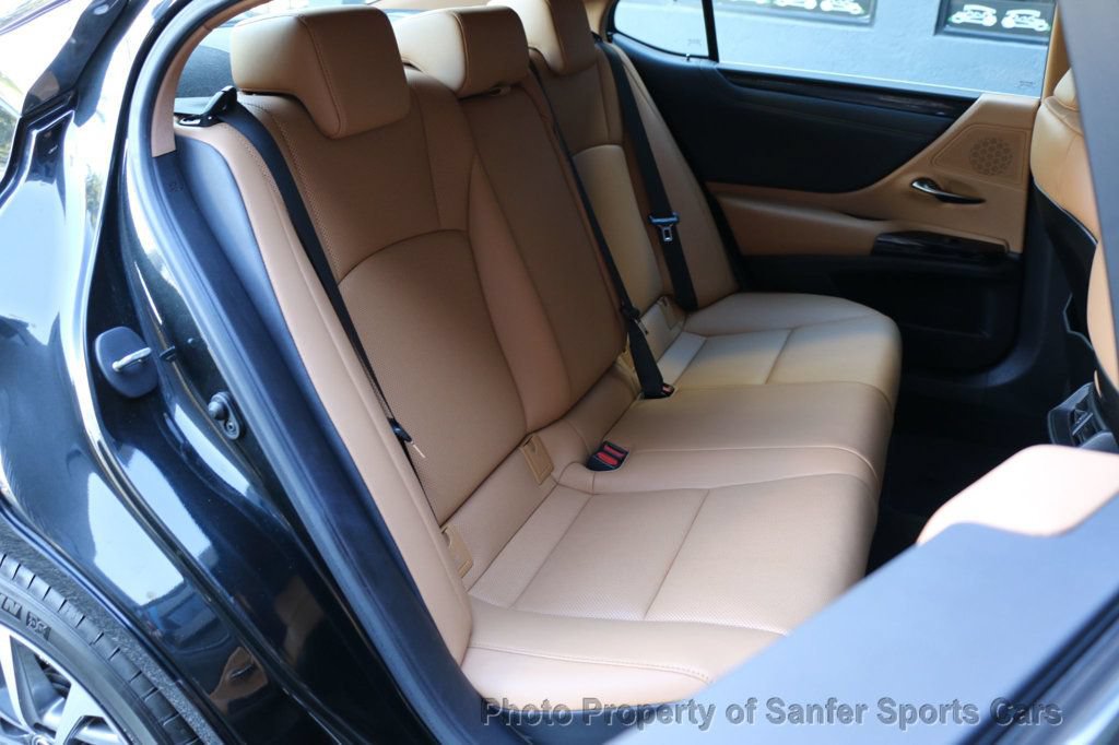 Used 2023 Lexus ES 350 w/ Accessory Package (Z2) FWD image 31