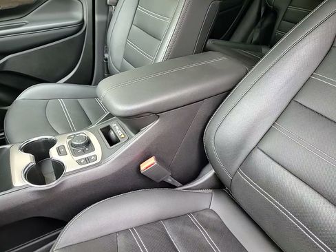Used 2023 GMC Terrain Denali w/ LPO, Floor Liner Package AWD/4WD image 27
