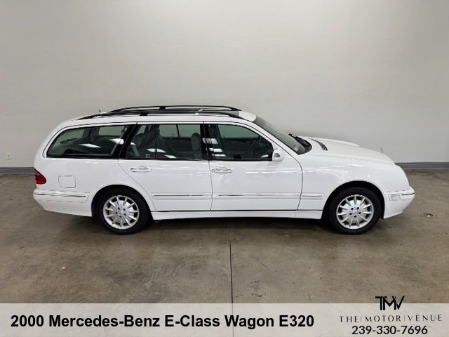 Used 2000 Mercedes-Benz E 320 4MATIC Wagon image 14