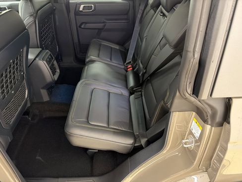 New 2026 Ford Bronco Badlands AWD/4WD image 14